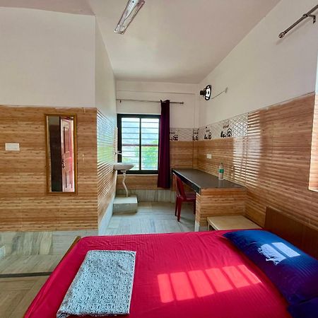 Laxmi Lodge Rishīkesh Exteriör bild