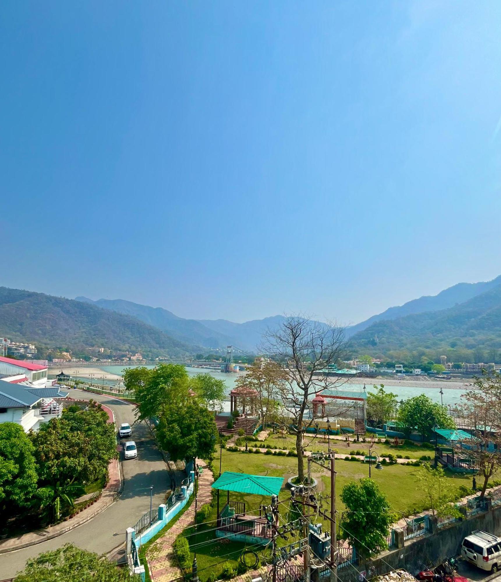 Laxmi Lodge Rishīkesh Exteriör bild