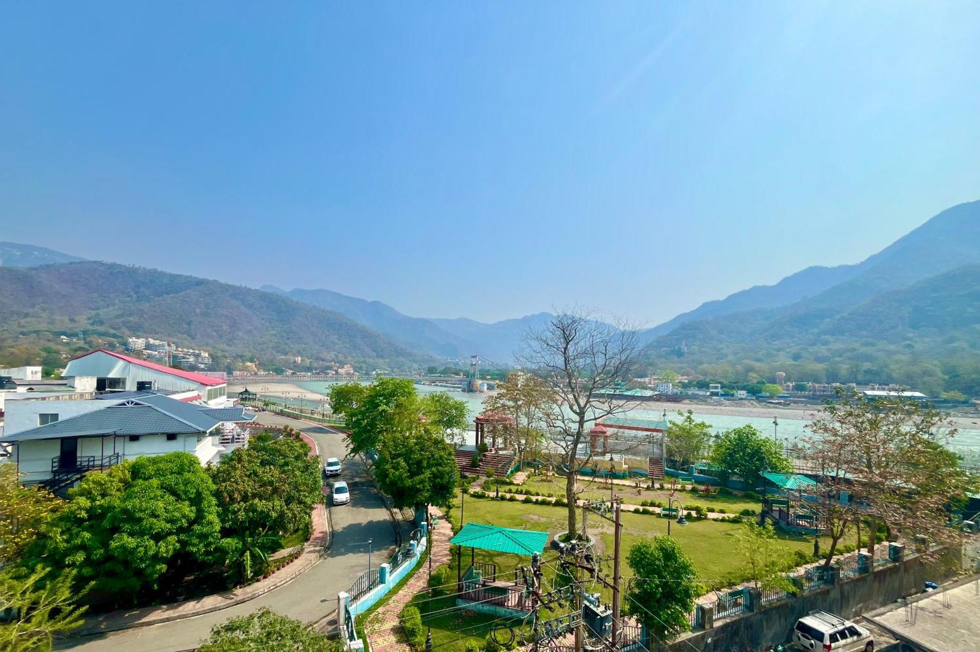 Laxmi Lodge Rishīkesh Exteriör bild